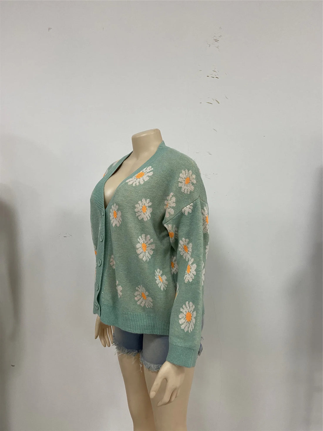 Little Daisy V-Neck Oversize Cardigan - Festigal