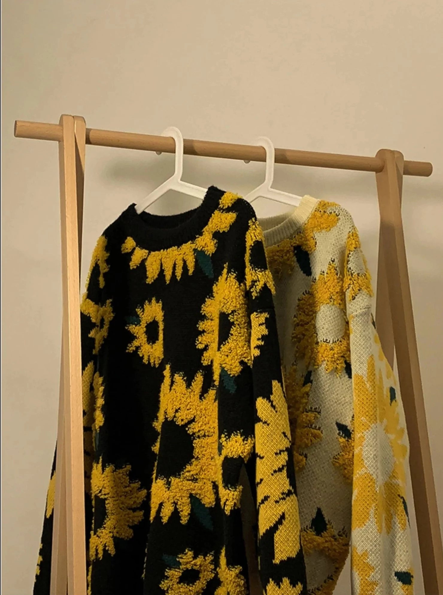 Sunflower Warming Jumper - Festigal