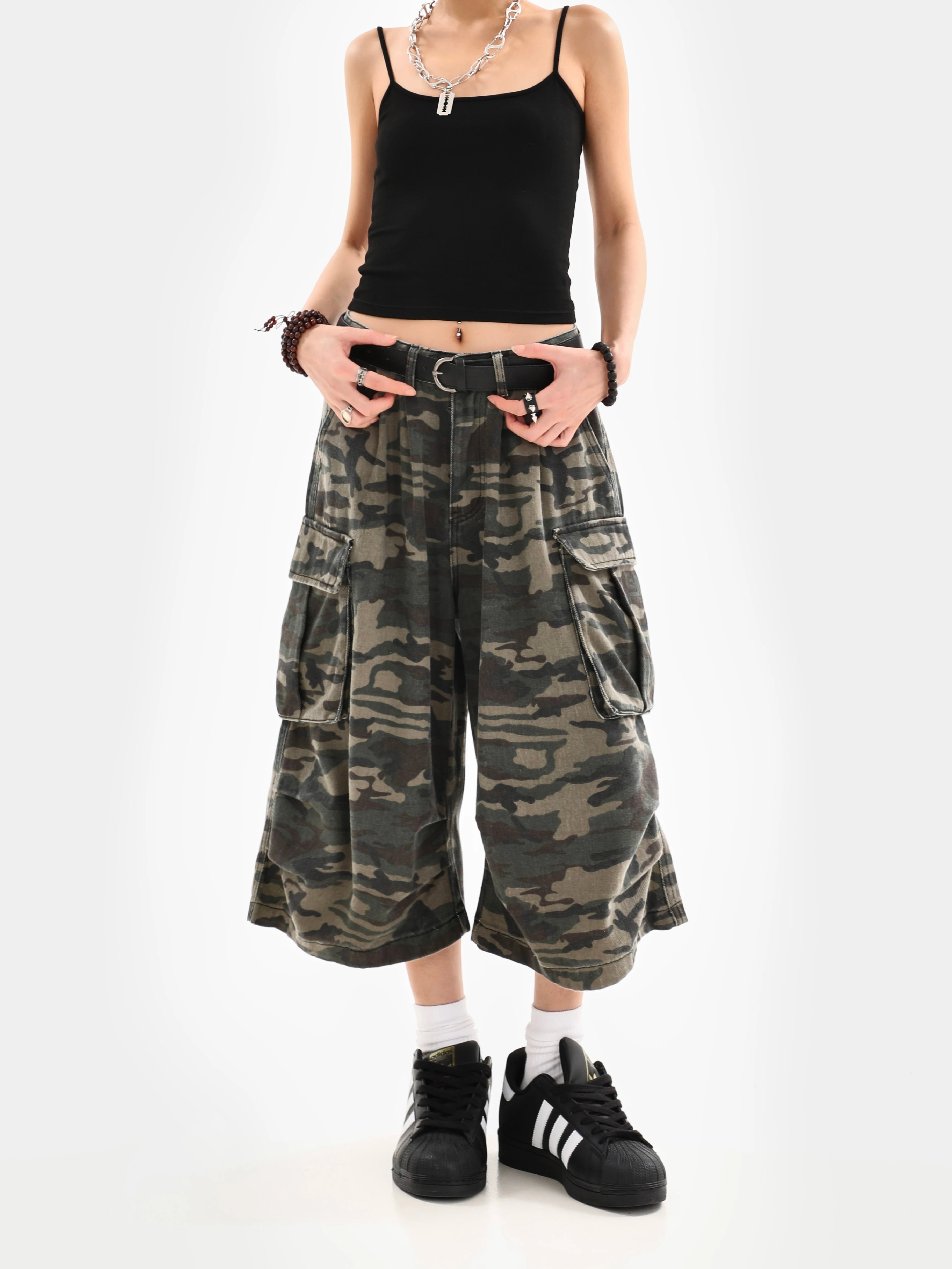 Camo Cropped Capri Trousers - Festigal