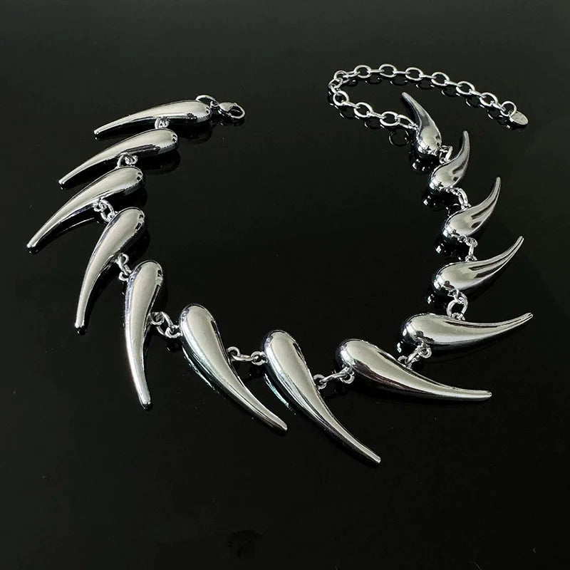 Wolf Tooth Choker - Festigal