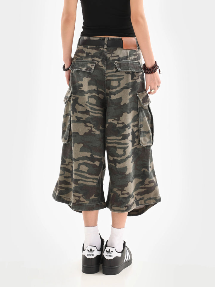 Camo Cropped Capri Trousers - Festigal