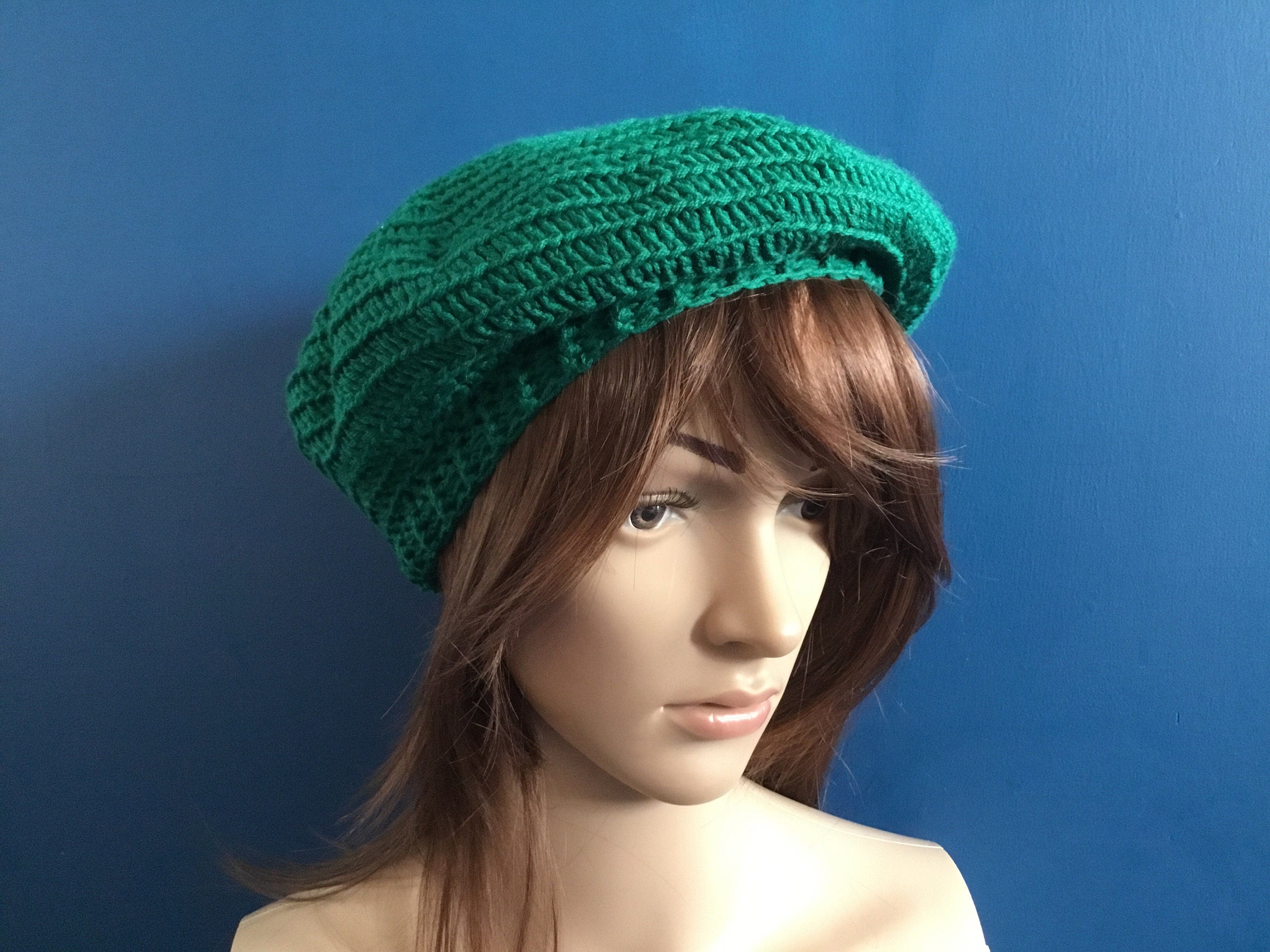 Handmade Crochet Classic Green Beret - Festigal